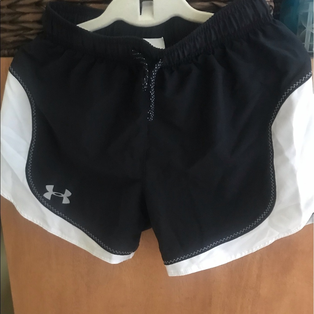 Under Armour Youth Small Athletic Shorts Black